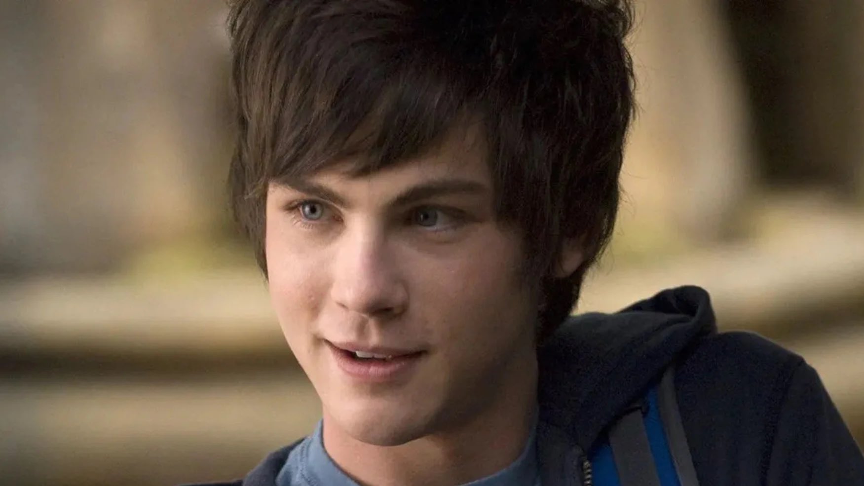 Happy 31st birthday to the talented Logan Lerman. 