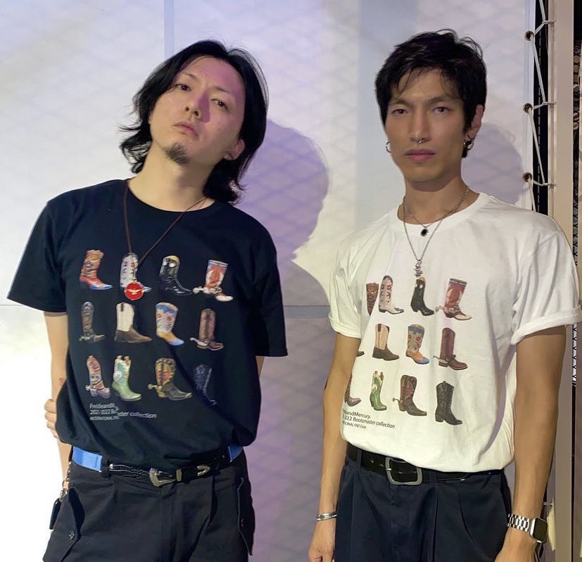 coldfirecools's tweet photo. Colde's stuff 🤍

(pre order) ~ BOOTS MASTER T-SHIRT  (Black/White)🖤🤍

🧷size: L / XL

📂 2,050 THB

📦Shipping fee: Reg40 / Ems60

#ตลาดนัดkindie #เคฮิปใส่ #วันนี้เคฮิปใส่อะไร #ตลาดนัดkhh #ตลาดนัดkhiphop https://t.co/0t70f2XF3t