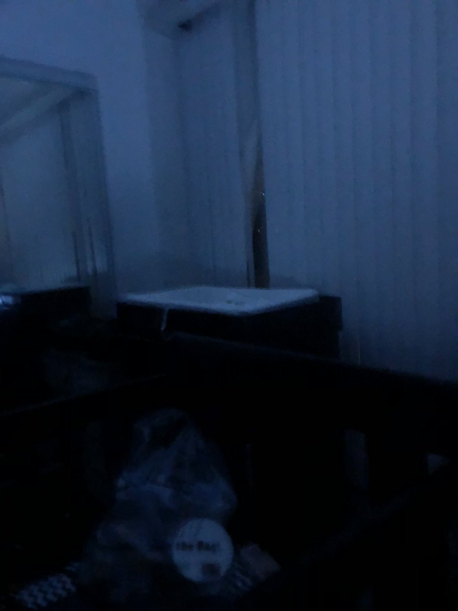 twices_gfs's tweet photo. Lol power outage up in here 😭🤭 https://t.co/NaEmkfBcwt