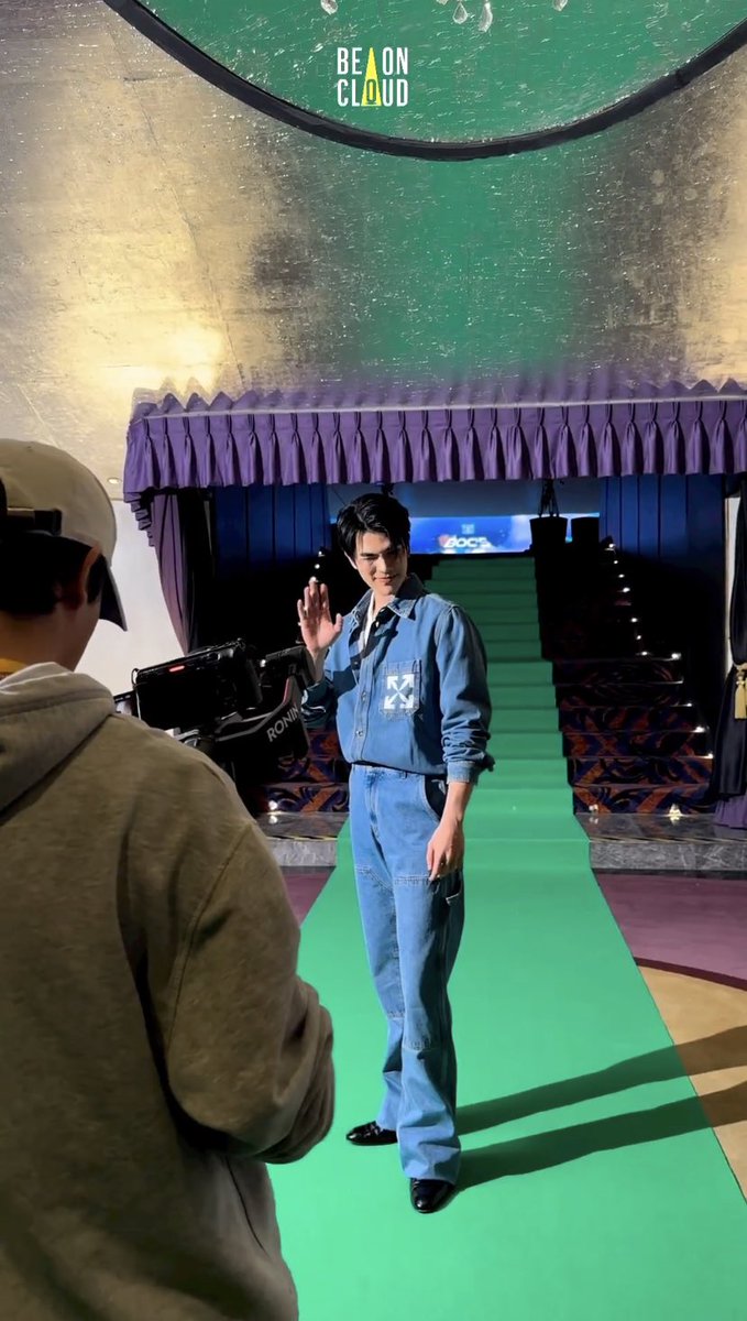 immymelodyy's tweet image. ถูกใจพี่มายเลย งานเมื่อวานได้เดินพรมเขียว

—#BOC2023Projects
@milephakphum : #MilePhakhphum