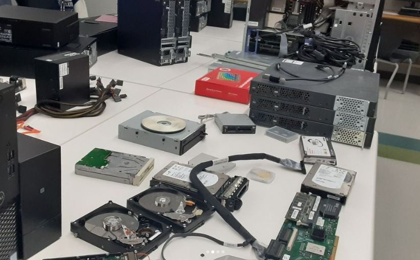 EHOVEcnt's tweet photo. Computer &amp; Networking Technologies is the perfect class for people who want to get hands on with computer hardware. Here are some photos showing off some of the technology you will commonly see in our class! #EHOVEvips https://t.co/ZmLKjEPUKw