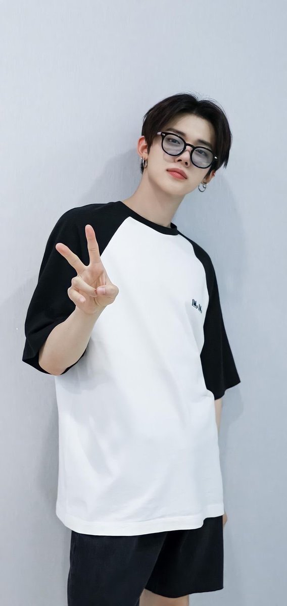 mi__kmi's tweet photo. ℳ𝑦.🏷 𓈒 𓏸︎︎︎︎

05  🚺  yamanasi🍇 

YEONJUN🦊  同担𝐖𝐞𝐥𝐜𝐨𝐦𝐞❤️‍🔥

💗orRTでお迎え行きます！

ワルツに向けて沢山繋がりたいです！
 #TOMORROWXTOGETHER  #TXT好きな人と繋がりたい  #MOAと繋がりたい  #TXT #MOAさんと繋がりたい  #MOAちゃんと繋がりたい  #MOAと繋がりたい https://t.co/lseibVzogN