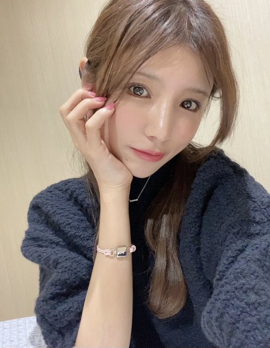 夏本あさみ