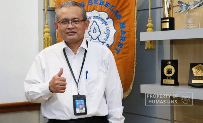 Vendra_Deje's tweet photo. Selamat buat pak Rektor Prof. Dr. rer. nat. Sajidan, https://t.co/IfKuAE4IQC. Semoga sukses terus memimpin UNS hingga 2028.

#UNSActive https://t.co/ieJM5BrZ5p