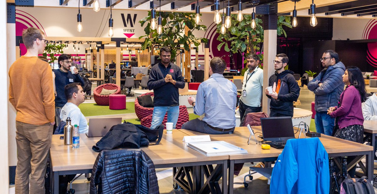 An exciting week at #5GHub with the 5G Early Access Program in partnership with <a href="/deutschetelekom/">Deutsche Telekom</a> and <a href="/hubraum/">hubraum, tech incubator of Deutsche Telekom</a>! Engineers from Forma Vision and <a href="/MatsukoCompany/">MATSUKO | Holographic Presence</a> are testing DevEdge #5G APIs on a fully functioning 5G standalone network. We can't wait to see things unfold!