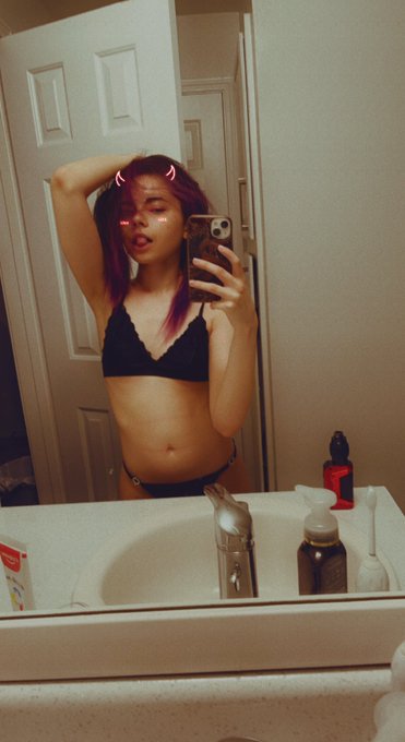 I guess the purple suits me 😳🫣 https://t.co/IojXlUFrMo