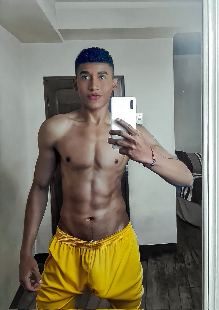 eddii_ramirez's tweet photo. Aquí tengo tu cena😏🍆😈

https://t.co/lyK1wKfVBp https://t.co/99Y0uLAHUR