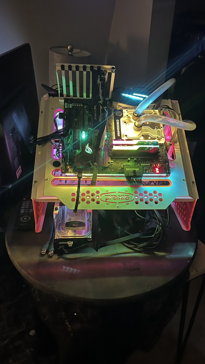 James Basilisk’s pics and videos