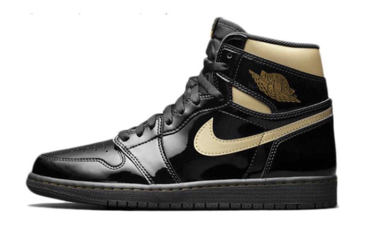 🎍趣味座衛門からのお年玉🎍

Nike Air Jordan 1 High OG 
"Black-Metalic Gold"

1名様に‼️

◆応募条件
このアカウントをフォロー&amp;このツイートをRT

貴方の希望サイズをリプしてください!
当選者には希望サイズをあげます️‼️

送料も無料だからぜひ応募してね！　

応募締切は1月22日日まで‼️
