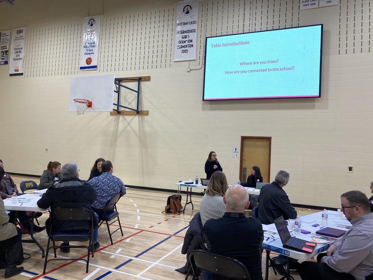 Rhae-Ann Holoien tweet media