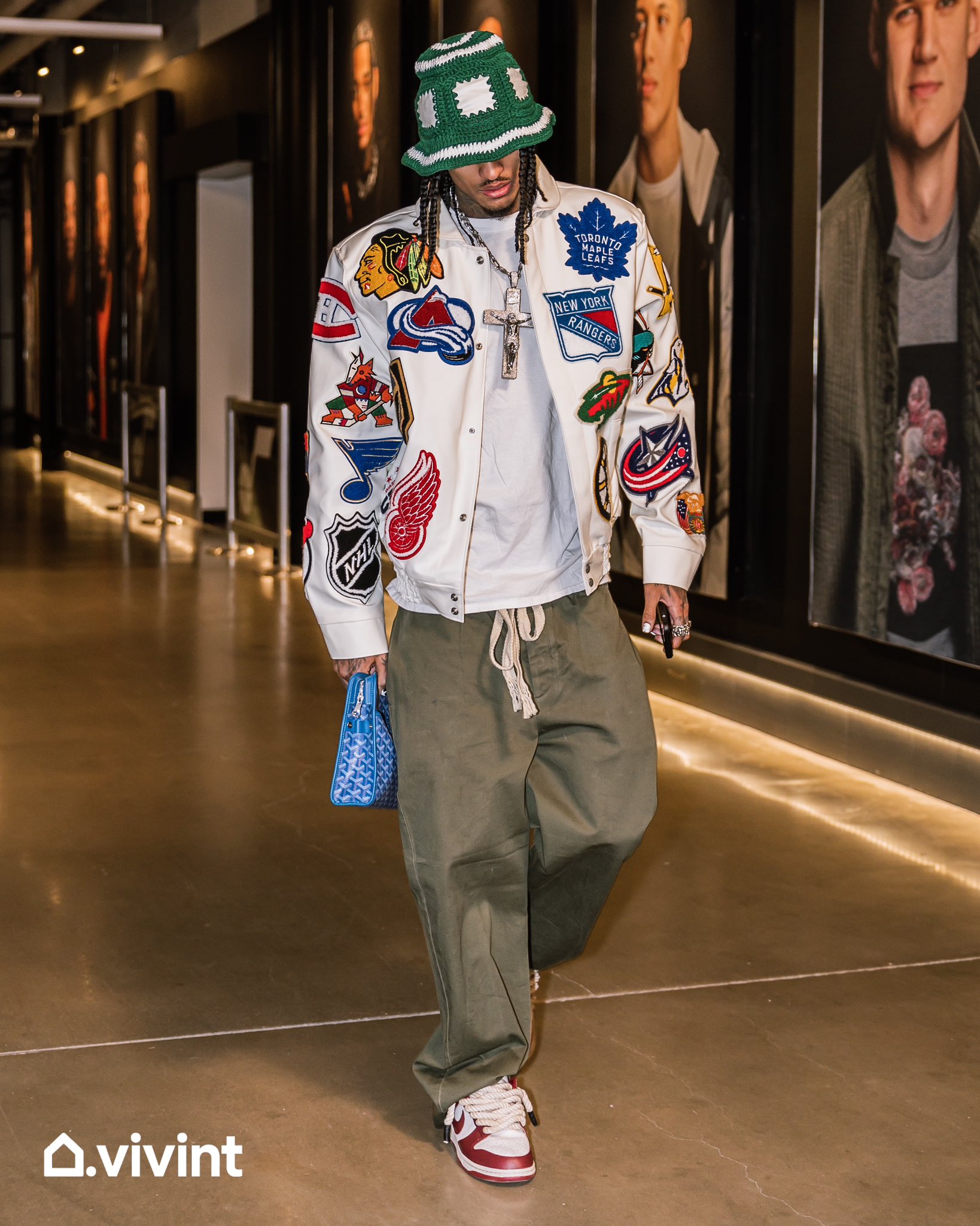 B/R Open Ice on X: Jordan Clarkson of the Utah Jazz repping the NHL with  this FIRE jacket 🔥🔥🔥 (via @utahjazz) https://t.co/kUDKCukTqB / X