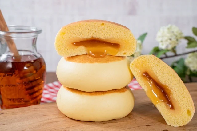 いよいよ24日から！ファミマからホットケーキまん発売開始！