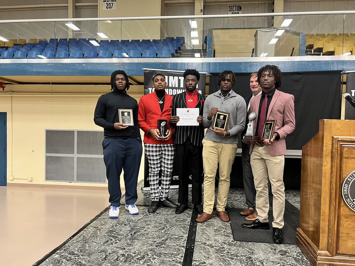 Coach Smitty tweet media