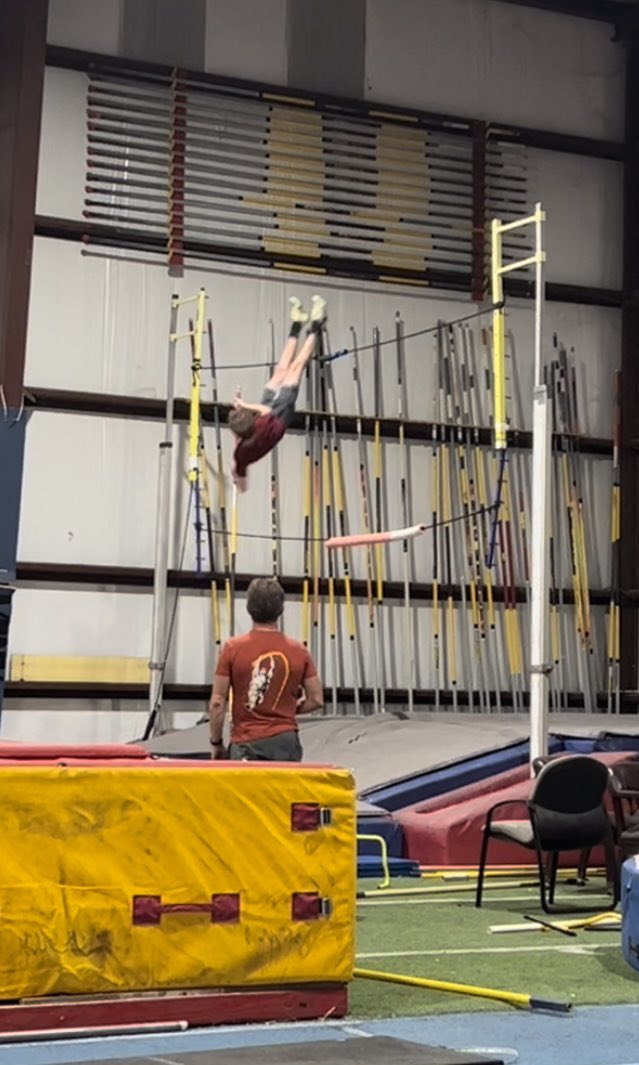 Cooper Hooks (@coop_hooks) on Twitter photo Upside down 13ft in the air. Get over your fear of heights! Upside down 13ft in the air. Get over your fear of heights!