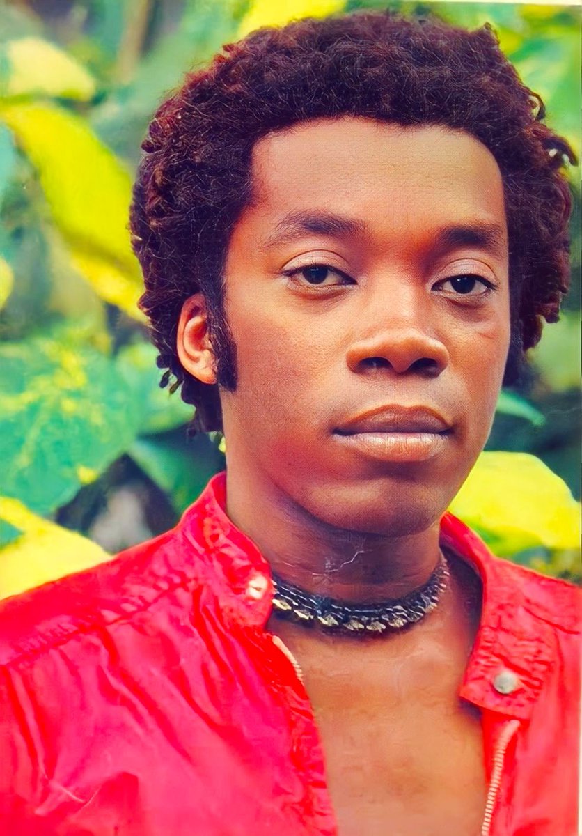 Resisteblack's tweet photo. Milton Nascimento é um artista único, cuja música é uma expressão da alma brasileira e um legado para as futuras gerações.

Obrigado, obrigado e obrigado Bituca, nós te amamos! 🤎 https://t.co/0tWJxYOBmC