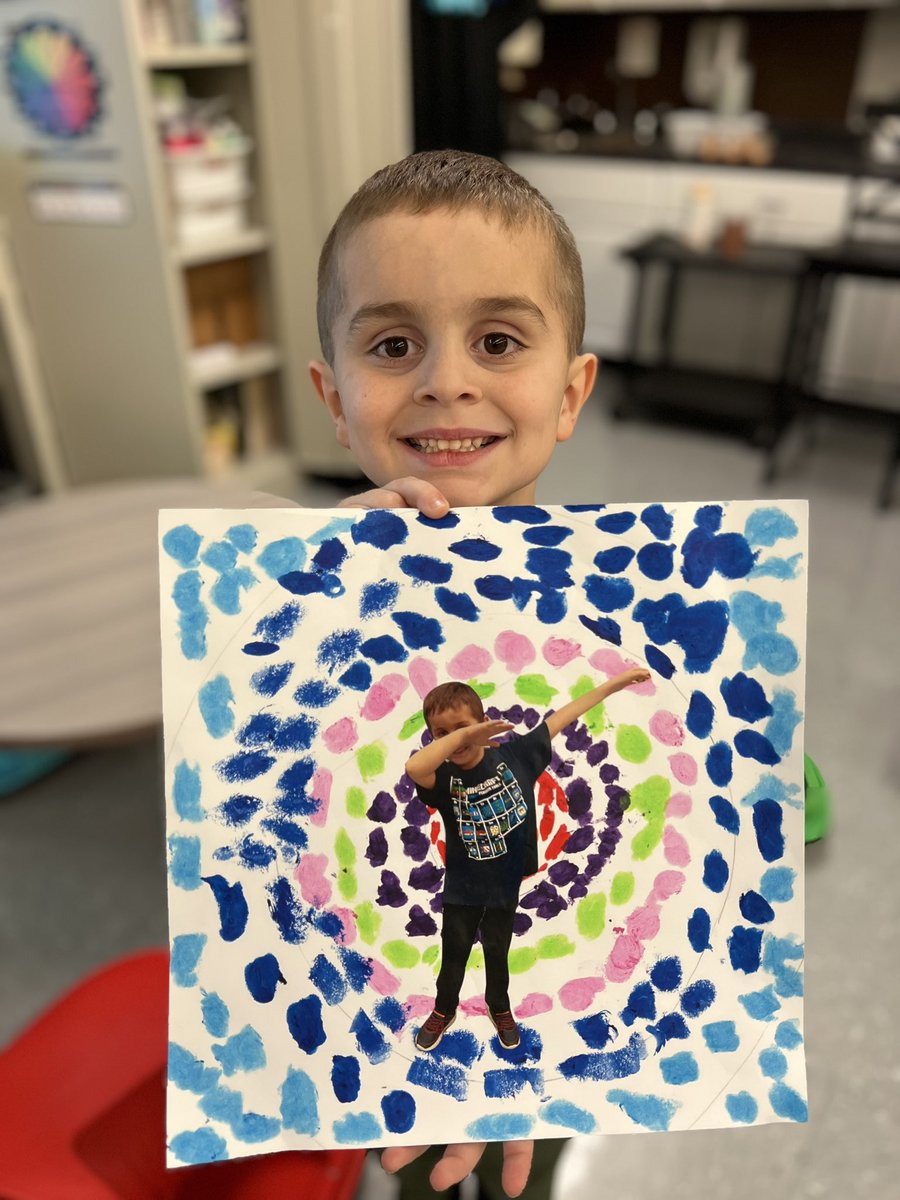 Having fun learning about AlmaThomas <a href="/MrsGentille/">Mrs.Gentille</a> @MortonPRIDE #onceacard