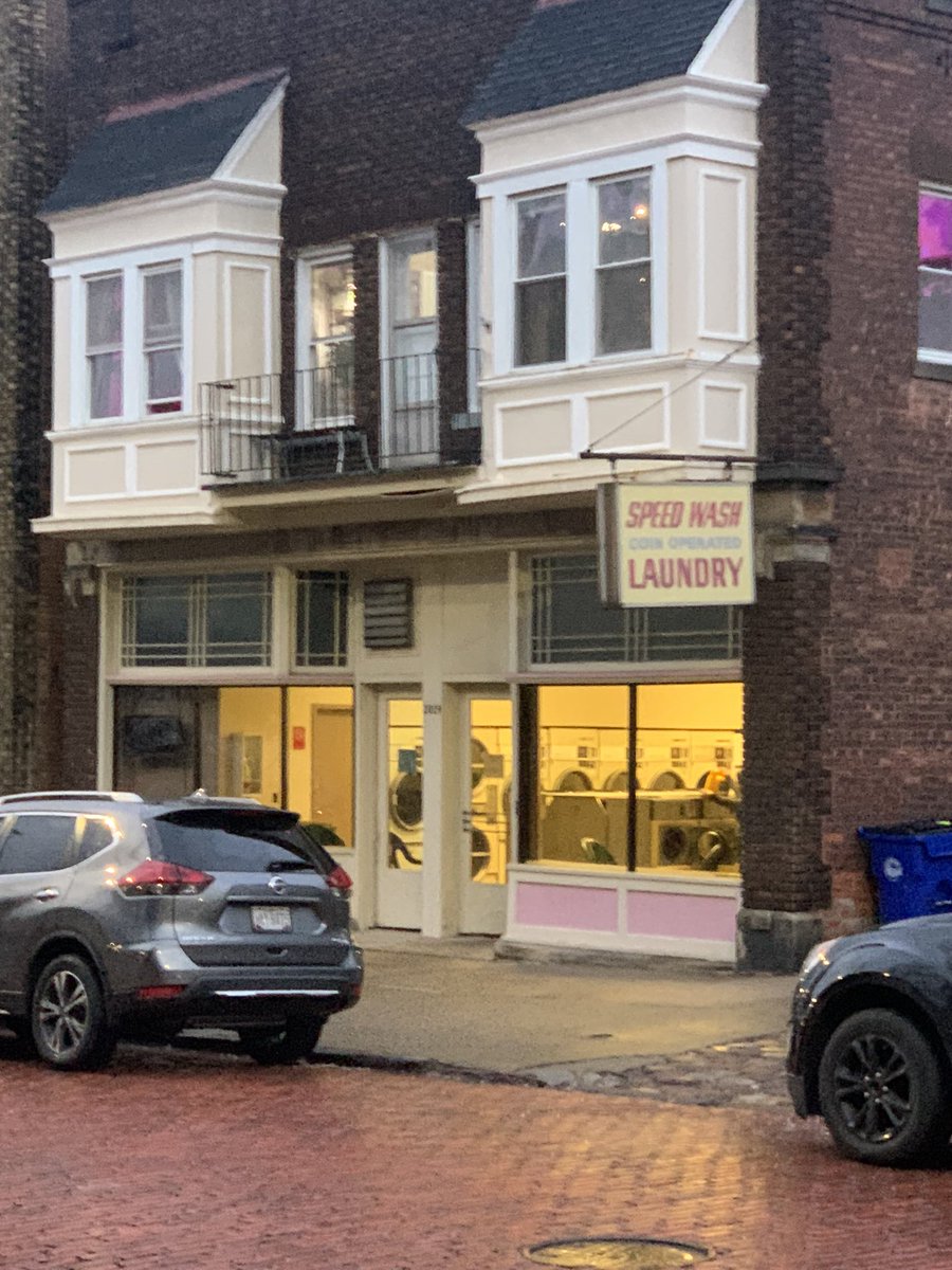 BigNillCollect's tweet image. If I’m away from home - at least I’m not far away from my friends🤘
#NftCoinLaundry #Nftartist