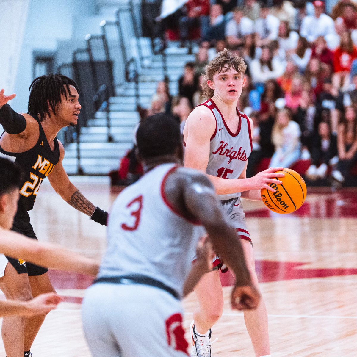 HALFTIME

Knights 23-33 Fighting Squirrels