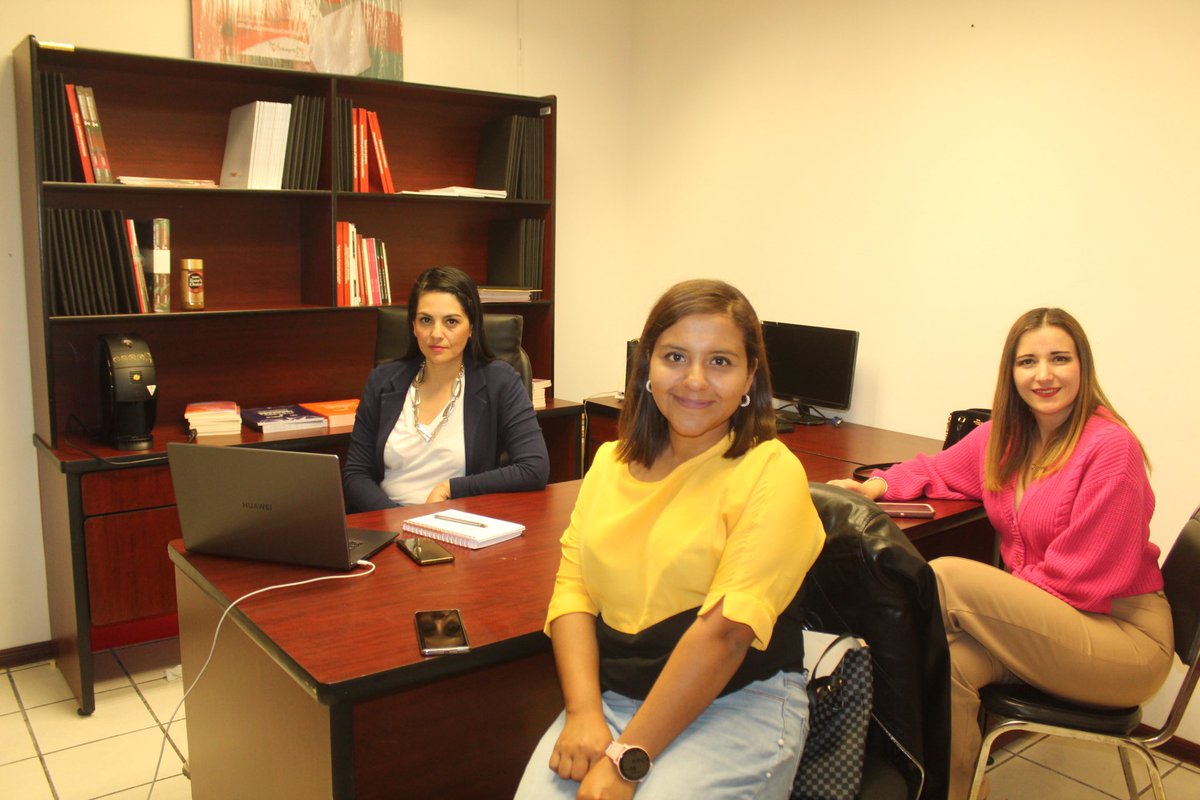 ONMPRI_COAHUILA's tweet photo. De forma virtual, nuestra Pdta. @LuzMorales, encabezó una reunión de trabajo con dirigentes municipales en la cual se abordaron temas de: afiliación a cargo de @pilarcabrera67, recomendaciones jurídicas por @MonikaZert y @Pukkka en redes sociales.

#Ruta23 #MujerEsCoahuila203 https://t.co/S23qD4imao