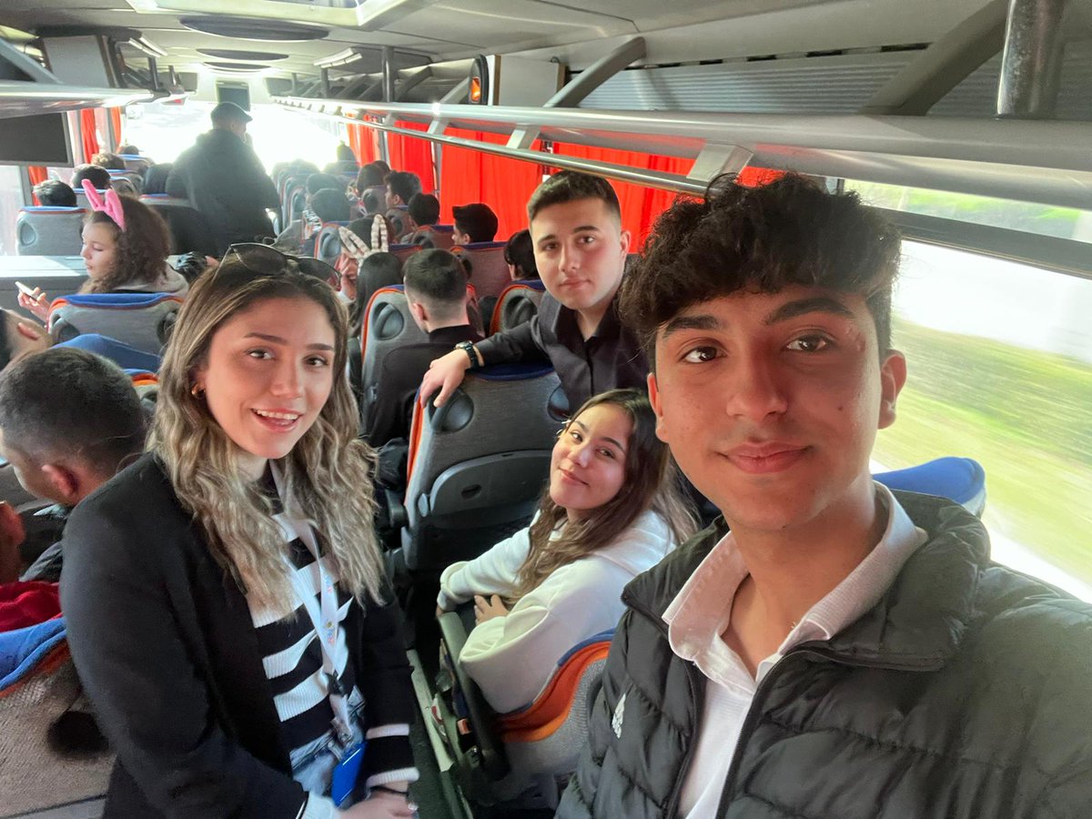 Ariakademi01's tweet photo. Eğitimde Kalite Arı Akademi 'de💪
#Adana #ceyhan #kitap #meb #okul https://t.co/0ndlhLtvhq