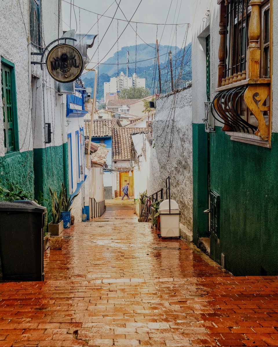 LarryDocimo's tweet image. #lacandelaria

#bogota #bogotá #colombia #bogotaphotography #bogotastreetphoto #bogcityfotografica #streetbogota

#streetphotography #streetlevelphotography #photography #travelphotography #documentaryphotography

#fujifilmx100v #fujifilm #x100v #xseries #fujifilm_street