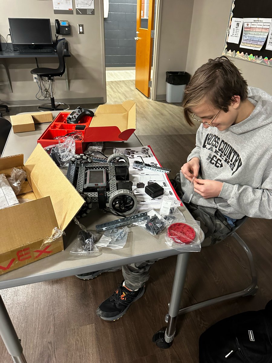 Students in Mrs. Medic’s robotics class are building their Vex robots this week and will program them in C++. The students have done a wonderful job so far and we are excited to see an update once they are programmed! 🤖 #WeBelong