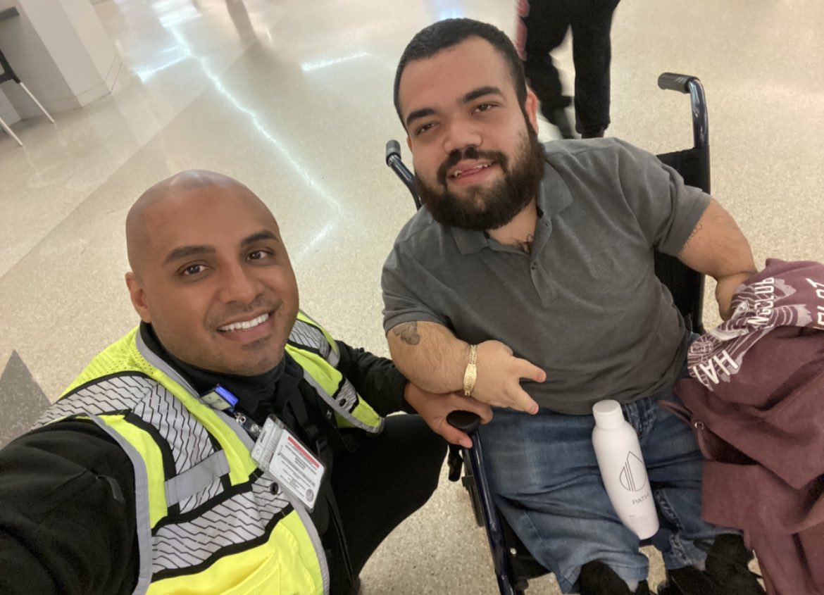 Empathy has no script. There is no right way or wrong way to do it. It’s simply listening ,connecting and communicating that message “you’re not alone”#consistencyteamSFO #goodleadstheway <a href="/KevinSummerlin5/">Kevin Summerlin</a> <a href="/BsquaredUA/">Bradley Boyd</a> <a href="/hawaii0875/">eddie chan</a> <a href="/VincentPass/">Vincent Pass</a> Pax Serrano said “You are the best!”