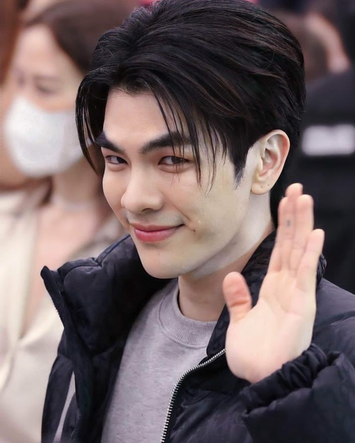 Where are you baby, I want to see you love <a href="/milephakphum/">mile phakphum</a> 
#MileFlyToParis 
#MilePhakphum