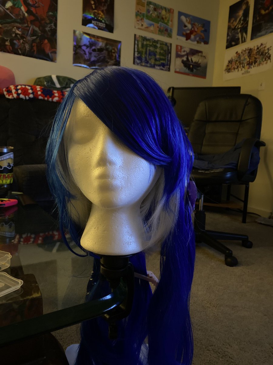 TaroChanEN's tweet photo. Shiver wig progress pics! Haven't done the back bit yet but I'm gonna move the front bangs more front 🐙
#Splatoon3 #shiversplatoon #deepcut https://t.co/Lo0a5RWDrM