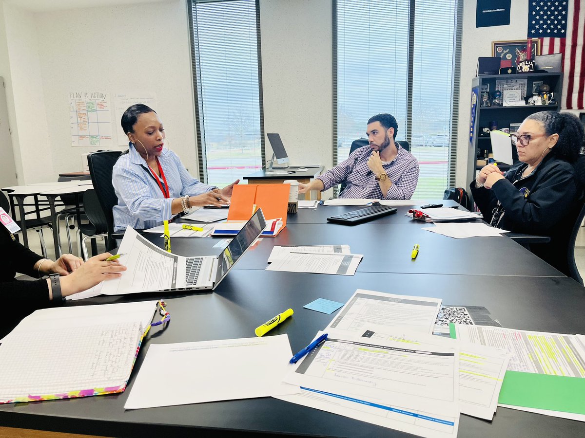 Phoebe Pruitt (@pdevans01) on Twitter photo CBPL Deep Dive. Teacher growth and student success are our focus. <a href="/GarciaMS_AISD/">Garcia Middle School</a> <a href="/NawneetLamba/">nawneet lamba Instructional Specialist science</a> <a href="/MicahTurner__/">Micah Turner</a> <a href="/taliapres/">Talia Presley</a> CBPL Deep Dive. Teacher growth and student success are our focus. <a href="/GarciaMS_AISD/">Garcia Middle School</a> <a href="/NawneetLamba/">nawneet lamba Instructional Specialist science</a> <a href="/MicahTurner__/">Micah Turner</a> <a href="/taliapres/">Talia Presley</a>