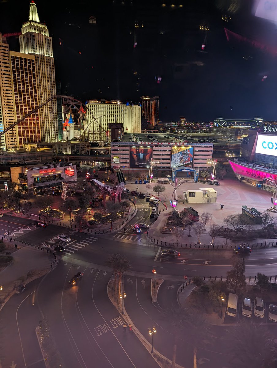 Swat team and at least 30 police vehicles at #newyork in #lasvegas