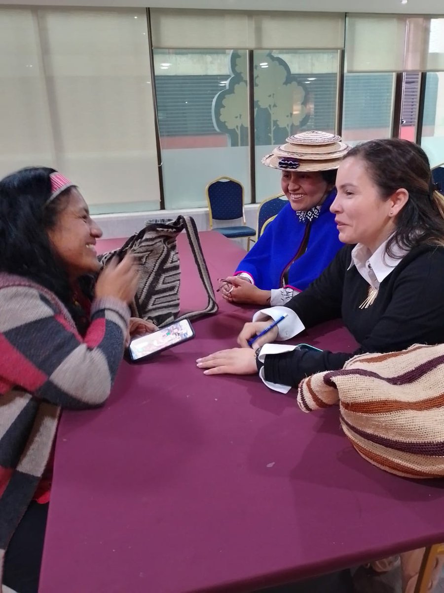RedCabildosU's tweet photo. En la conversa con la senadora Aida, acerca de garantías para indigenas estudiantes y acceso a educación superior, temas tratados.
1. Matrícula cero 
2. Créditos de ICETEX 
3. Garantizar al 100% los recursos del Fondo Alvaro Ulcue Chocue, entre otros.
#Educacionsuperior https://t.co/t8mSYYOYBG