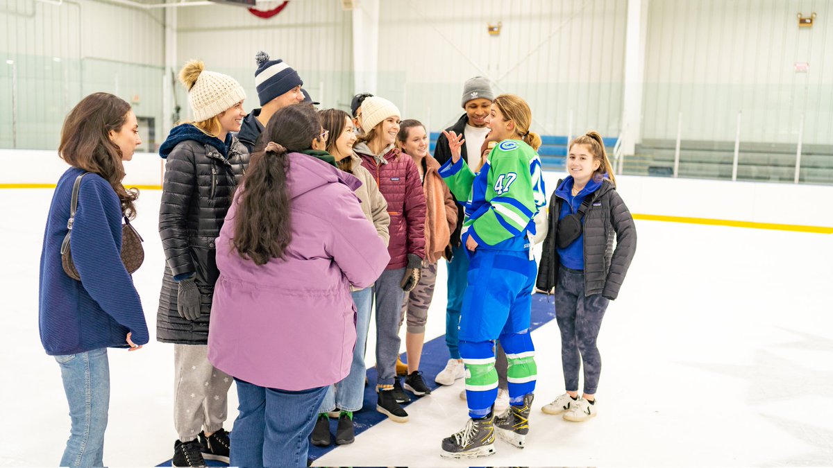 A huge shoutout to UConn School of Dental for spending a school night supporting their classmate, <a href="/lenks47/">Lenka Serdar</a>! 🤩