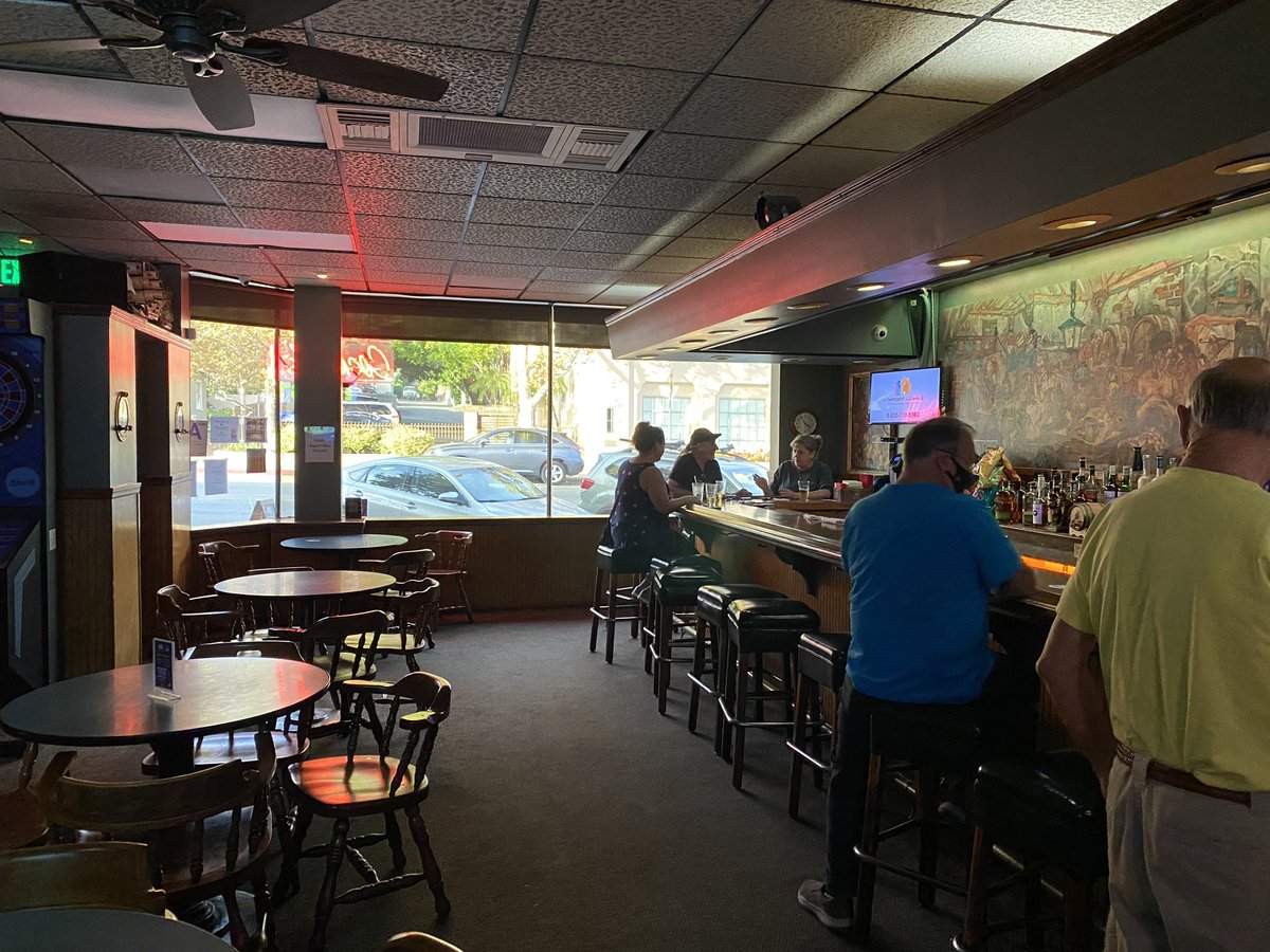 buddy_kupfer's tweet photo. @Cochran_Hater Thanks for recommending the gas station (it was closed) and the bar! https://t.co/PwbKf98jkP
