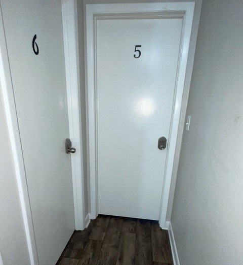 DawnWhiteNews's tweet image. . @COSFGA Councilwoman @Helenzenobia says this home was approved for a 4-bedroom, single-family renovation but inspectors found a 10-bedroom #PadSplit inside. The city is now requiring pad splits to be in neighborhoods with multi-family homes.
@11AliveNews