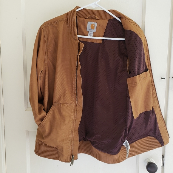 Bevin_Parker's tweet photo. So good I had to share! Check out all the items I'm loving on @Poshmarkapp from @ClosetTami #poshmark #fashion #style #shopmycloset #michaelkors #imaginaryfoundation #carhartt: https://t.co/VhQeJgGH5r https://t.co/kxoBM778K2