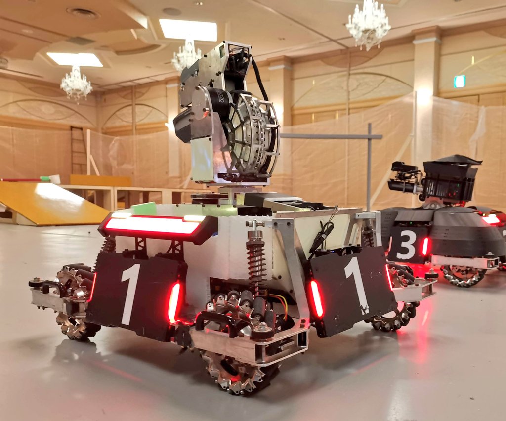 tau_again's tweet image. 【宣伝】
今週末の #全ロボ で #OOEDOSAMURAI のヒーローロボットとロボマスモーターのデモセットを展示します