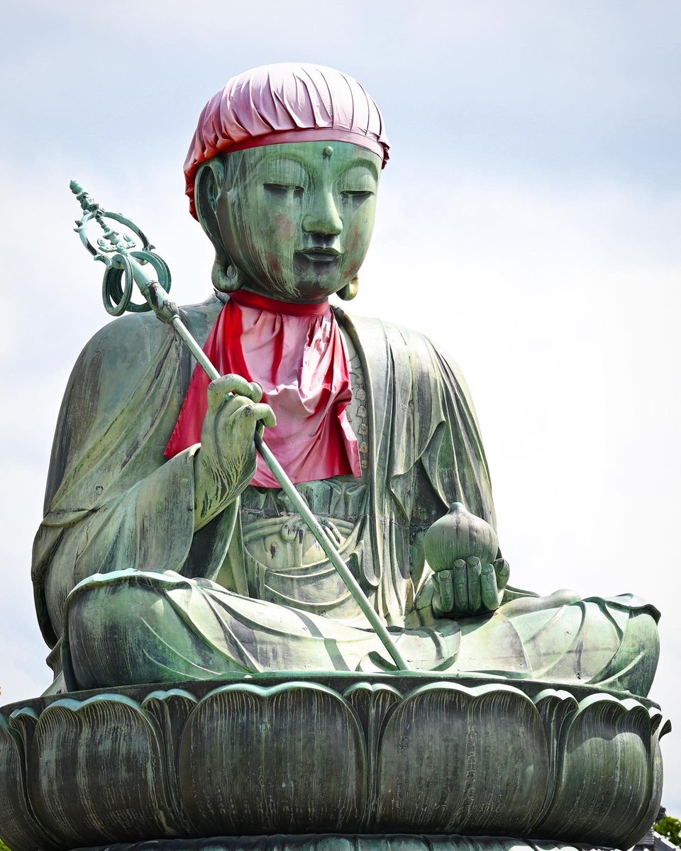 KNOCKltd's tweet photo. If you like temples, definitely visit Zenko ji.  You are greeted by a pleasant atmosphere and a mystical feeling.  You can also taste local food in the area!

#japan #zenkojitemple #localfood #temle #travel #holiday #buddha #letsseejapan https://t.co/SGNTRFRjKw