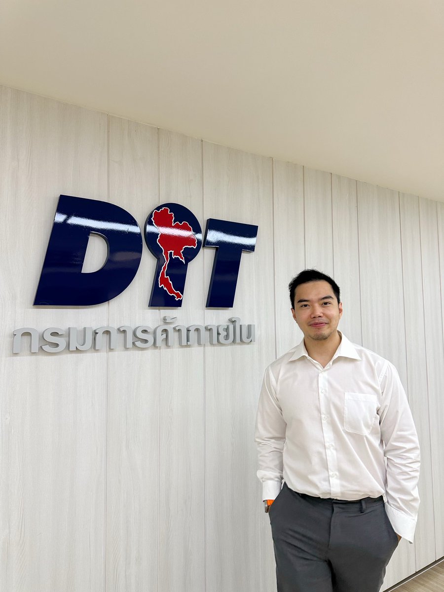 MaoMao_Lawyer's tweet image. ยังเป็นคุณเหมา Shopee อยู่คับ #lifeatshopee