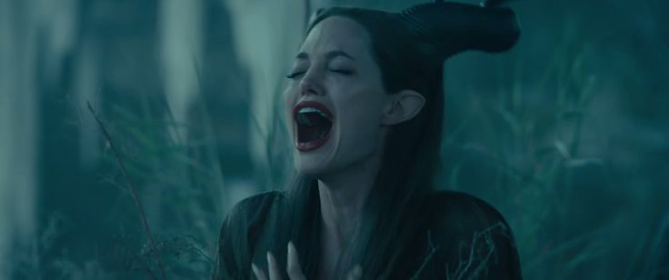photographjolie's tweet photo. Nenhuma outra atriz seria capaz de fazer malévola de forma tão ICÔNICA como a Angelina! https://t.co/uGelmOtsgW