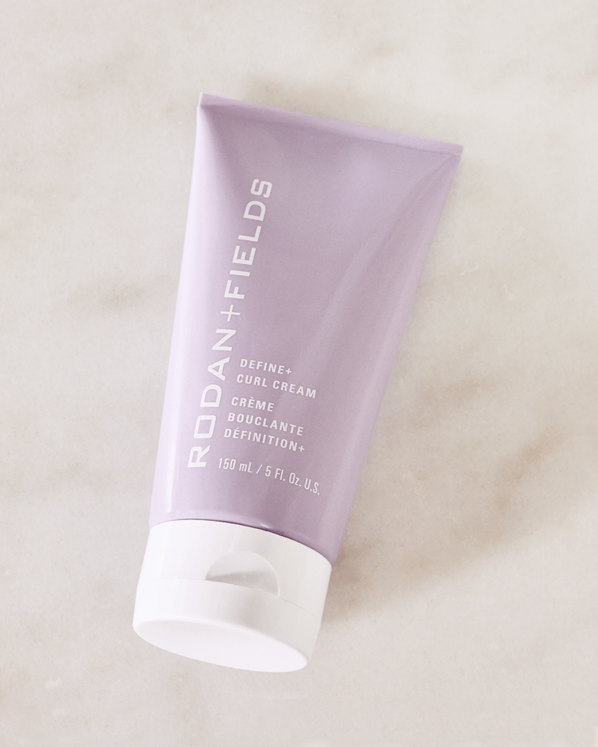 Alohadancer22's tweet photo. ✨curly hair?✨
A flexible-hold, lightweight curl styling
 cream that helps hair look smoother,
 bouncier + more defined, while protecting
 strands from frizz, heat, and pollution. https://t.co/4DTfOwTYZD https://t.co/nV4VlGDrhL