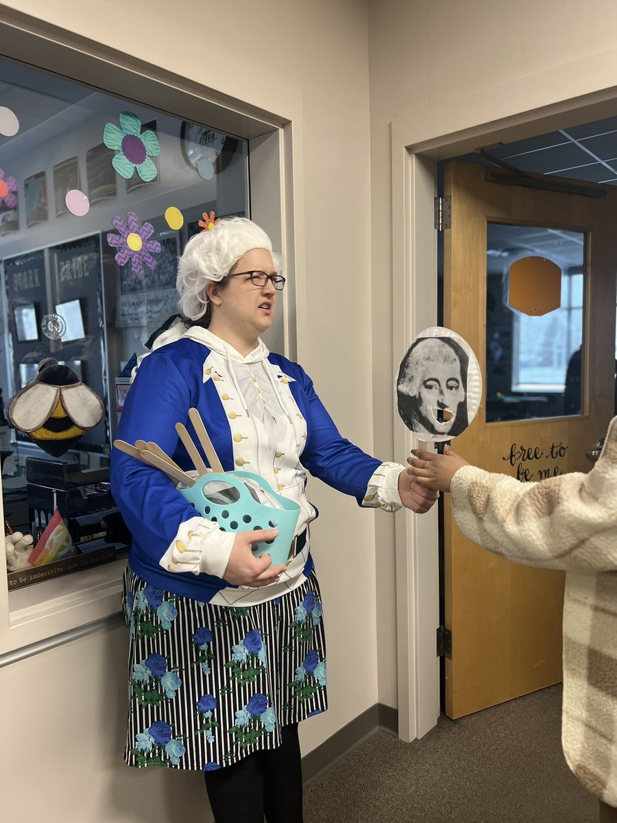 MrsJsrrhs's tweet photo. @MsWegter Is it…
A. immersive learning 
B. a rare chance at colonial cosplay  C.  the channeling of her former life as a founding father. D. all of the above.🤣 #srrhs #stormpride @isd47 #socialstudiesrockstar https://t.co/Fnbs1o3PUw