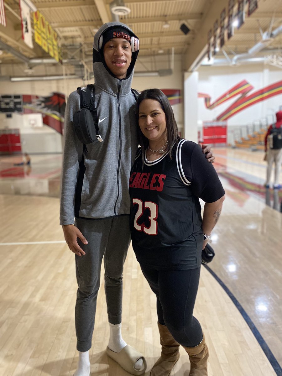 Veronica Lennon EHigh🦅 tweet media