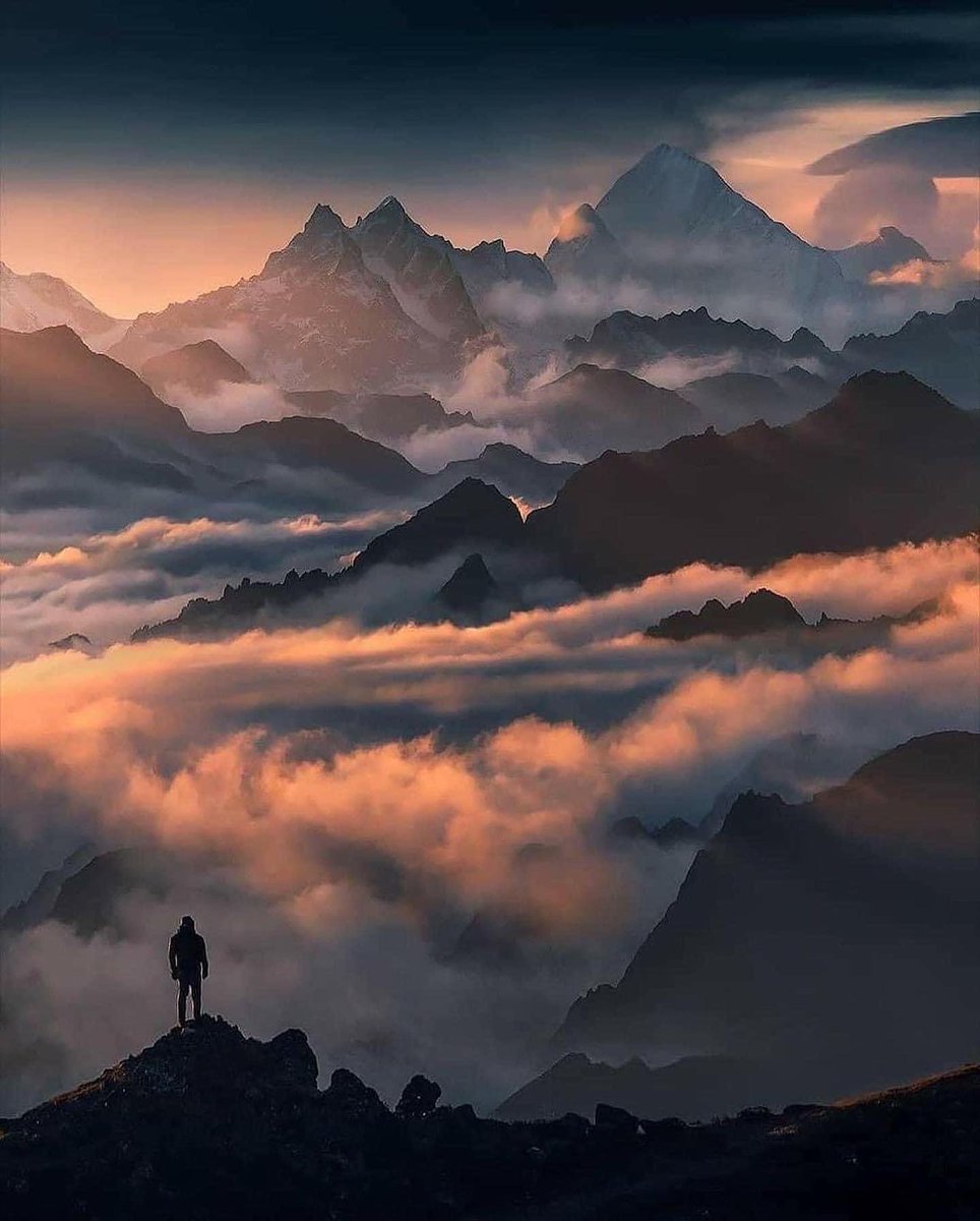 SasaneAnd's tweet photo. Fall in Love with Nature with the Beautiful Mountains of Nepal. Nepal may be an adrenaline rush, a cultural eye-opener, a life-changing experience for you. https://t.co/9i9Ke77G4g