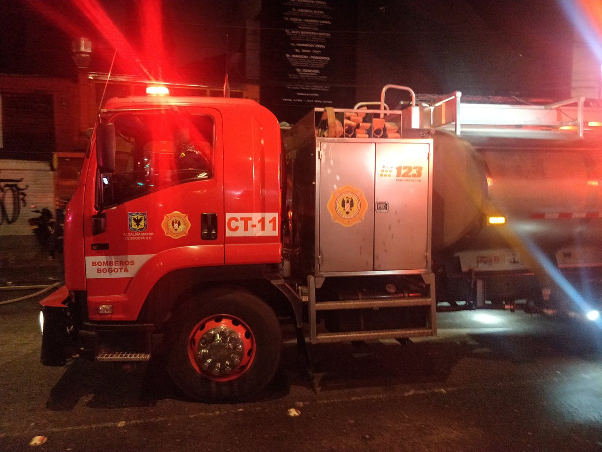 DonBogotano's tweet image. Incendio en Chapinero 🥺😥

#Octava