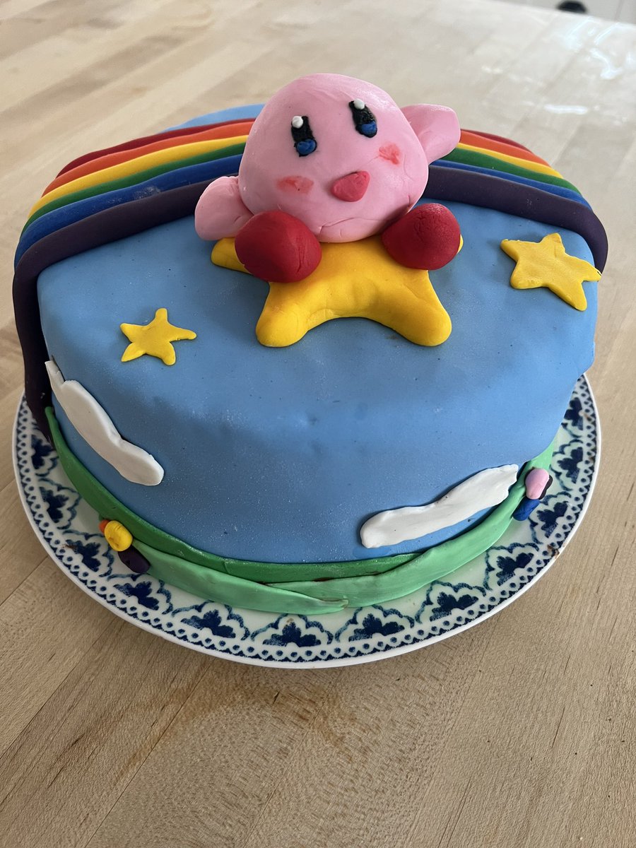 mgtaitken's tweet photo. Was nervous to attempt this design, but think it turned out okay 👍 #Kirby #birthdaycake #novicebaker https://t.co/08vDJhvL0F