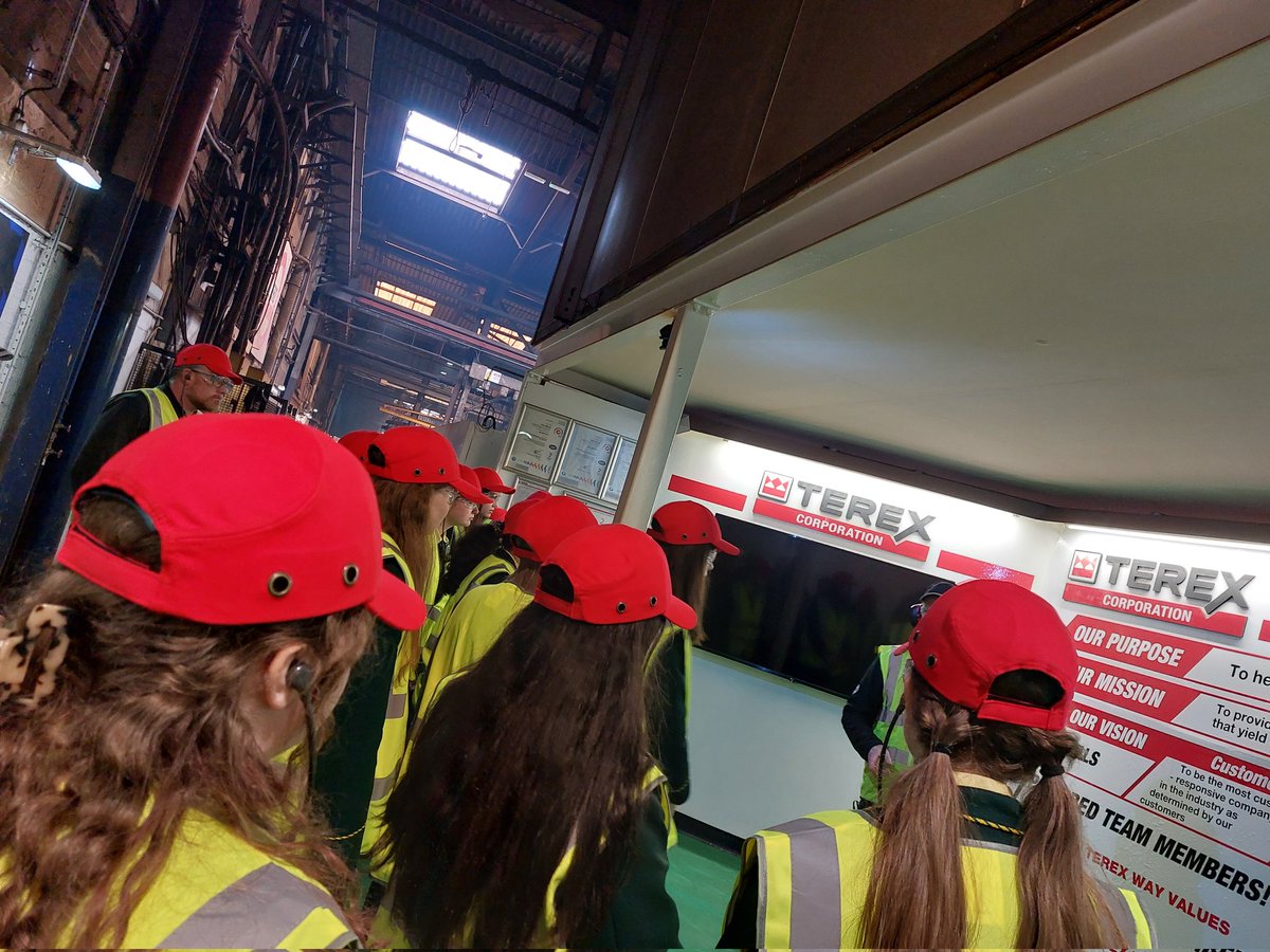 stcatsTECH's tweet photo. Thanks to @TerexCorp for the insightful industry tour today for our @stcatherines247 STEM club.  🙏 https://t.co/NZRXUYzd2E