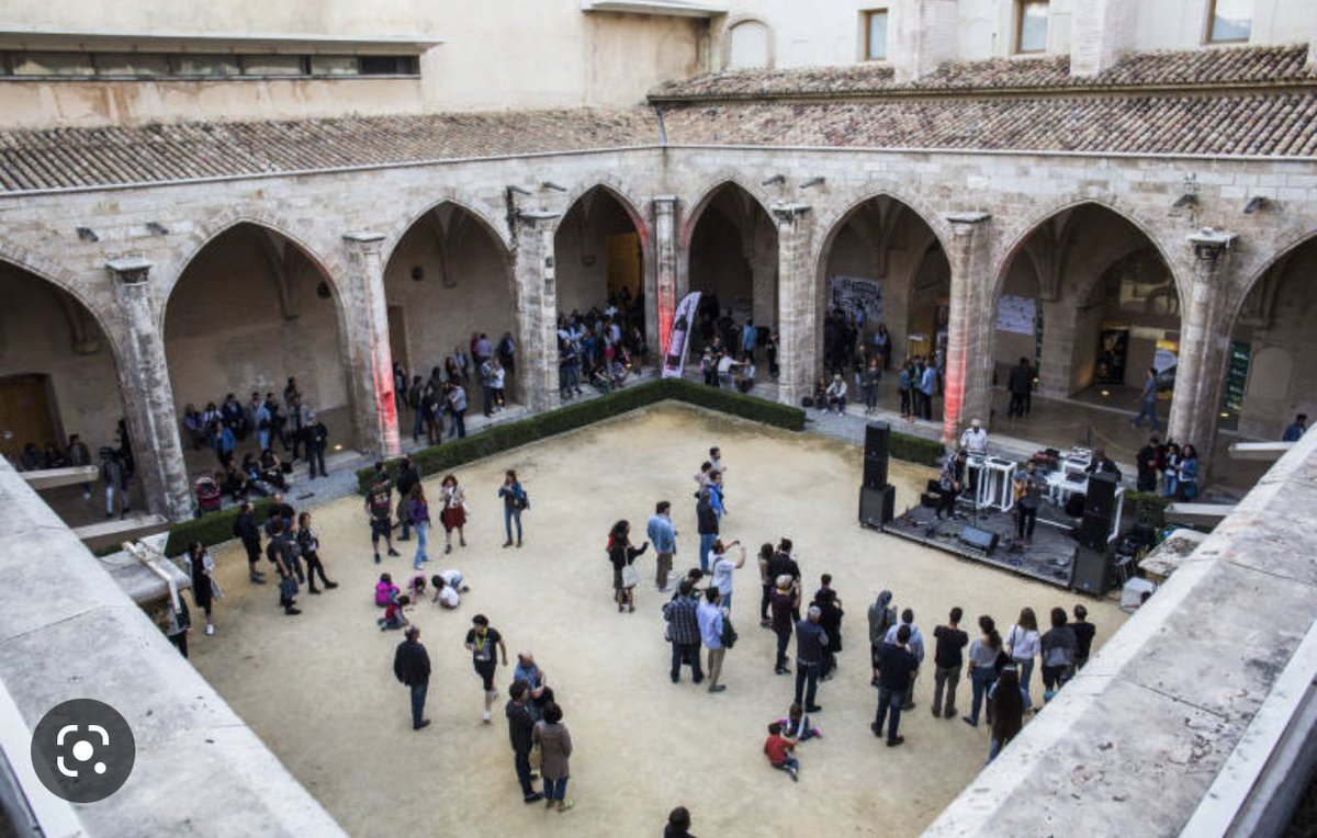 GC.Gestió Cultural (@gcgestio) on Twitter photo “No programo para profesionales, programo para la ciudadanía y sus diferentes segmentos”,explica José Luís Pérez Pont, director del <a href="/centredelcarme/">CCCC Centre del Carme Cultura Contemporània</a>, un espacio de vida cotidiana con un modelo de gestión inclusivo, transversal, que permite la interpelación. +350.000 visitas al año “No programo para profesionales, programo para la ciudadanía y sus diferentes segmentos”,explica José Luís Pérez Pont, director del <a href="/centredelcarme/">CCCC Centre del Carme Cultura Contemporània</a>, un espacio de vida cotidiana con un modelo de gestión inclusivo, transversal, que permite la interpelación. +350.000 visitas al año