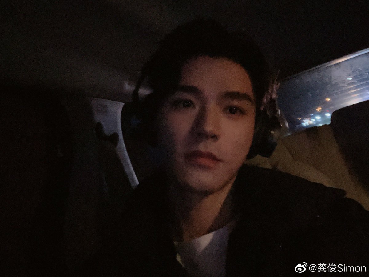 LinShuLiXin's tweet photo. ❤️💙ทรงประทานโมเม้นท์กับพสกนิกรเสมอ!! กราบบารมีพ่อ และพระชายาเธอขาเมี้ยว เมี้ยว
#กงจวิ้น #GongJun #ZhangZhehan https://t.co/Z3DeEWWVsE