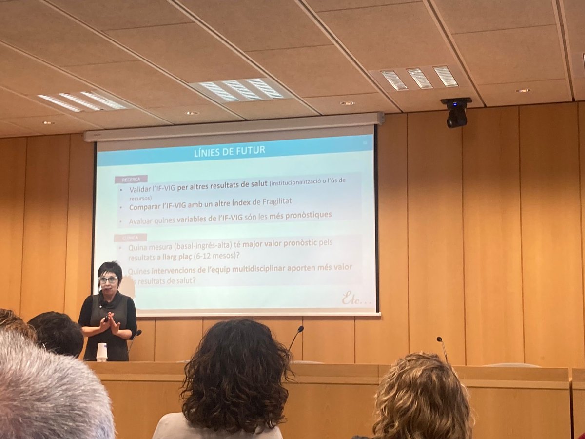 Extraordinari acte de defensa de tesi d’<a href="/atorneco/">ANNA</a> “Validació de l’Índex Fràgil-VIG i avaluació del seu valor pronòstic en les transicions entre graus de fragilitat en persones amb cronicitat complexa”, amb un tribunal de luxe <a href="/marcoinzi/">Marco Inzitari 🎗️#WearAMask #WashYourHands</a> <a href="/numobr/">Núria Molist</a> i R.Miralles . Moltes felicitats!